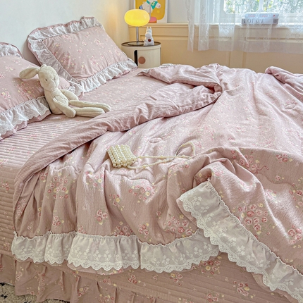 91家纺网 家纺一手货源 找家纺 富米莱（原臻工厂） 2025新款云感亲肤棉床盖床裙夏凉被四件套-全棉双层花边 十里桃花