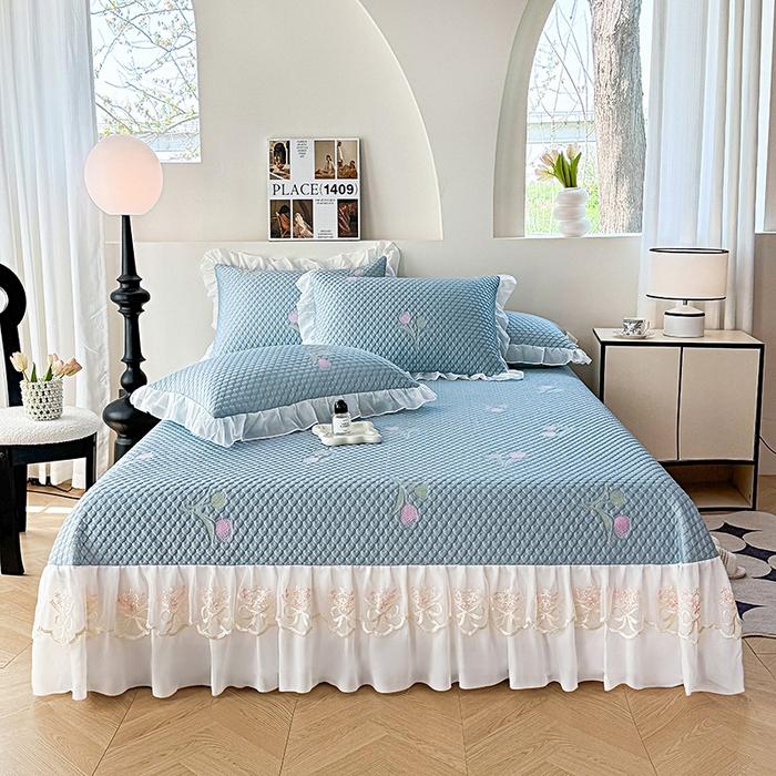 91家纺网 家纺一手货源 找家纺 提花大世界 2025新款A类PE乙纶冰丝凉感三色织550克冰豆豆凉席床裙软凉席 郁金香—PE蓝