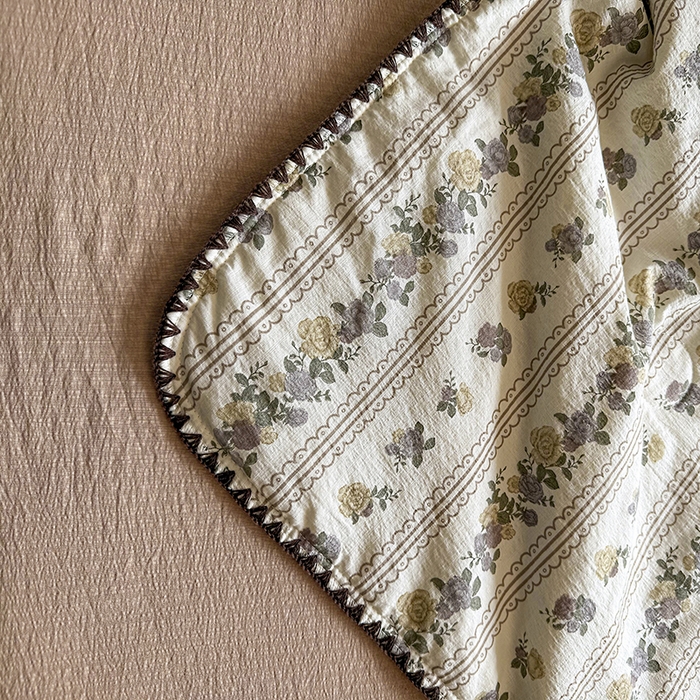 91家纺网 家纺一手货源 找家纺 星巴k家纺 2025新款春夏云感双层纱A类母婴级三角针夏被贝壳边夏凉被贝壳绣【可提供买家秀】 贝壳绣-玫瑰哒