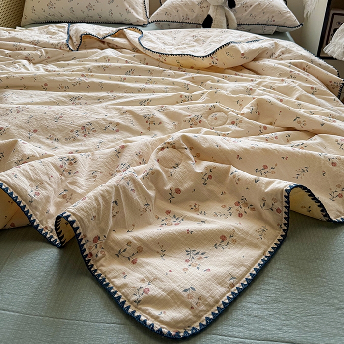 91家纺网 家纺一手货源 找家纺 星巴k家纺 2025新款春夏云感双层纱A类母婴级三角针夏被贝壳边夏凉被贝壳绣【可提供买家秀】 贝壳绣-小玫瑰