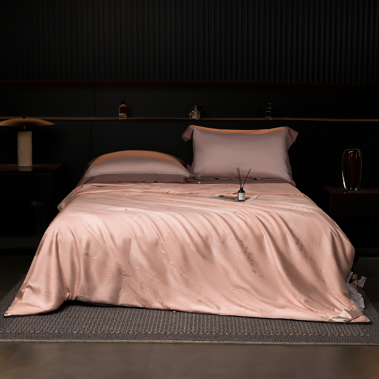 91家纺网 家纺一手货源 找家纺 2025新款太湖蚕丝被 彩云追蝶