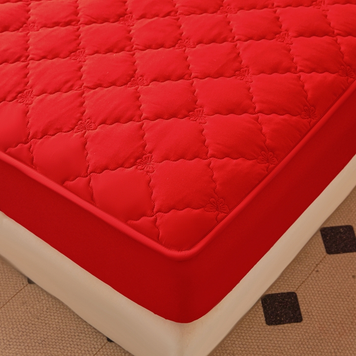 91家纺网 家纺一手货源 找家纺 怡源梦 2025新款蝶恋系列亲肤棉夹棉床笠 大红