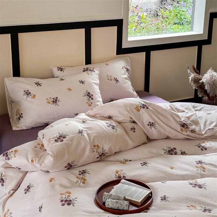 91家纺网 家纺一手货源 找家纺 窝米 2025春季新品全棉双层纱油画风花卉四件套系列（梦境花园、花研巧语） 枇杷园