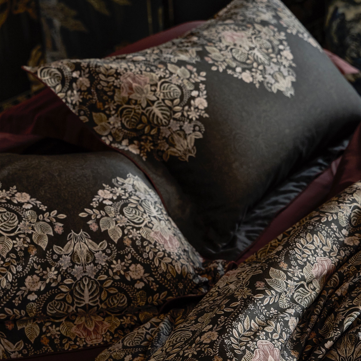 91家纺网 家纺一手货源 找家纺 （总）涞澳家纺 2025新款100支全棉数码印花四件套-云裳羽衣