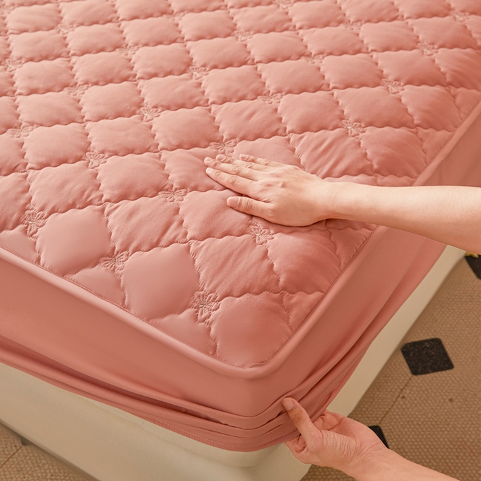 91家纺网 家纺一手货源 找家纺 怡源梦 2025新款蝶恋系列亲肤棉夹棉床笠 豆沙