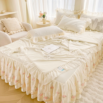 91家纺网 家纺一手货源 找家纺 （总）好儿喜家纺 2025新款恬静系列凉席床裙冰丝席床罩凉席韩式凉感豆豆凉席床盖