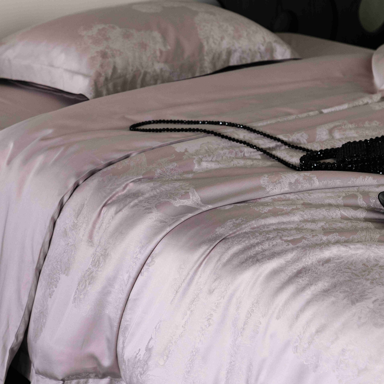 91家纺网 家纺一手货源 找家纺 涞澳家纺 2025新款60支天丝棉提花四件套 花砚-紫灰