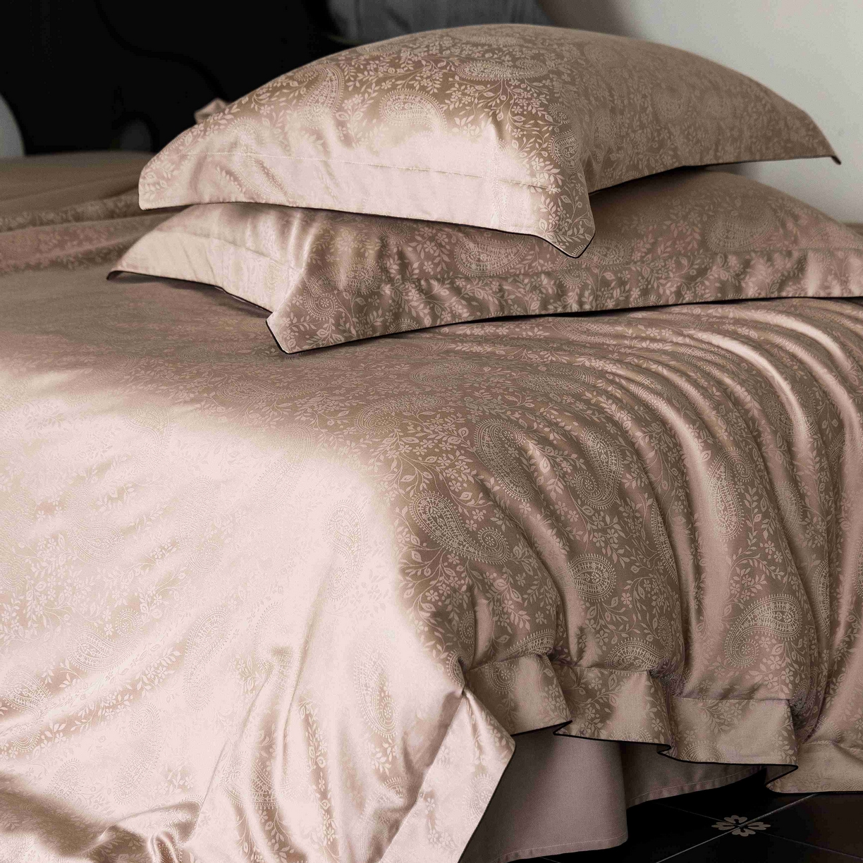 91家纺网 家纺一手货源 找家纺 涞澳家纺 2025新款60支天丝棉提花四件套 海瑟薇-山砚色