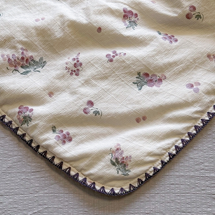 91家纺网 家纺一手货源 找家纺 星巴k家纺 2025新款春夏云感双层纱A类母婴级三角针夏被贝壳边夏凉被贝壳绣【可提供买家秀】 贝壳绣-葡萄微甜