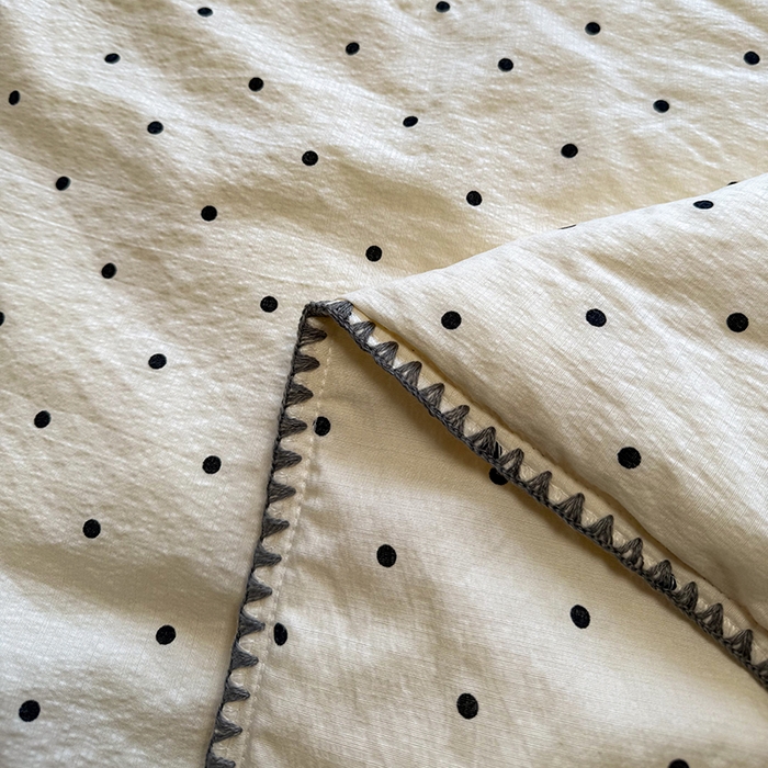 91家纺网 家纺一手货源 找家纺 （总）星巴k家纺 2025新款春夏云感双层纱A类母婴级三角针夏被贝壳边夏凉被贝壳绣【可提供买家秀】