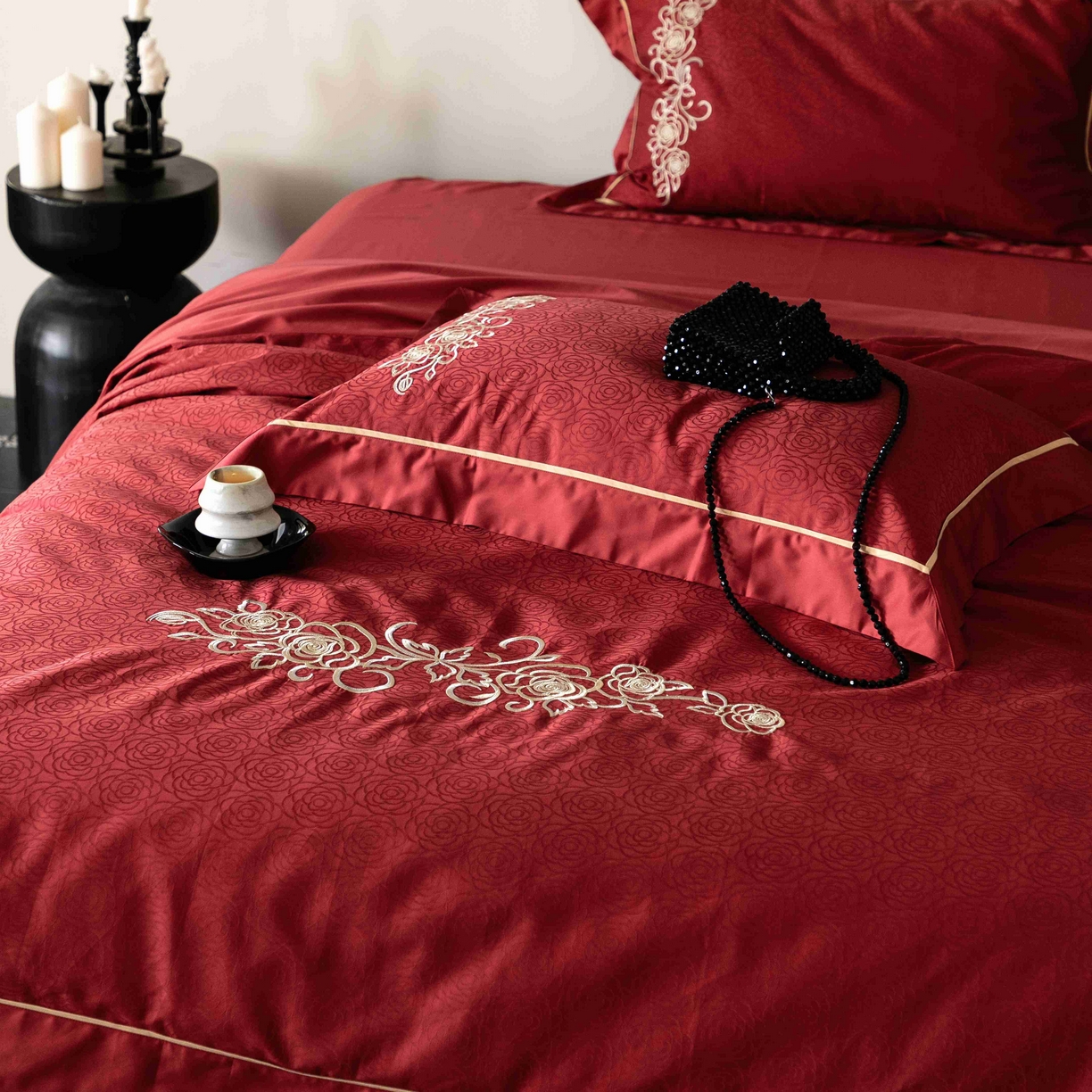 91家纺网 家纺一手货源 找家纺 涞澳家纺 2025新款婚庆款四件套 永恒爱恋