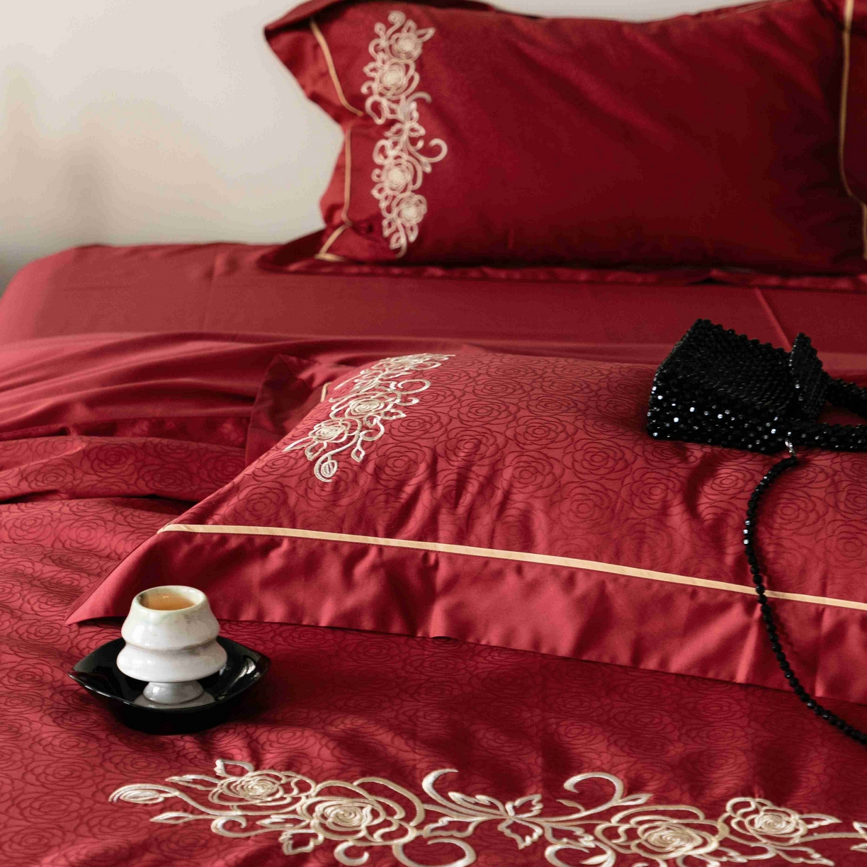 91家纺网 家纺一手货源 找家纺 涞澳家纺 2025新款婚庆款四件套 永恒爱恋