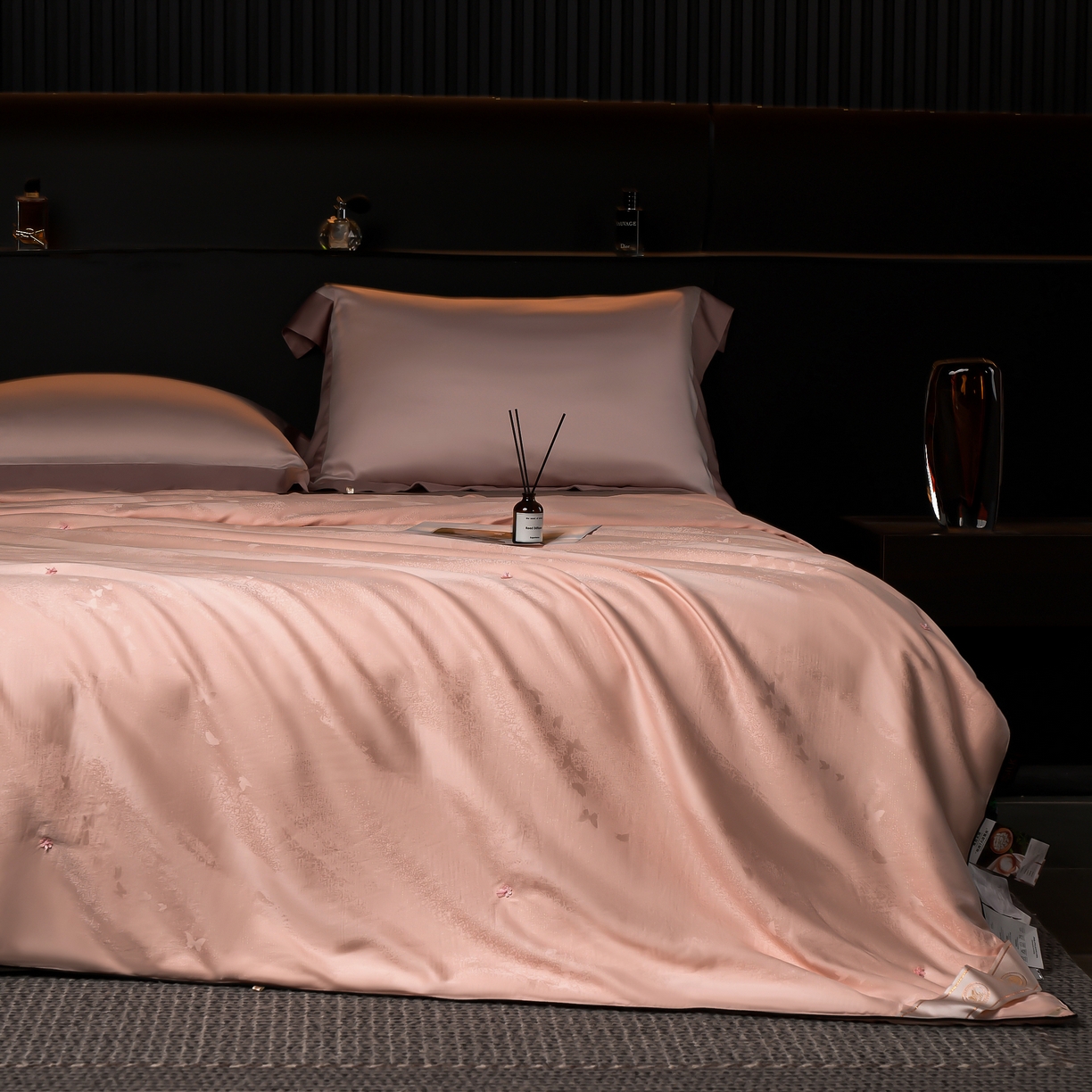 91家纺网 家纺一手货源 找家纺 2025新款太湖蚕丝被 彩云追蝶