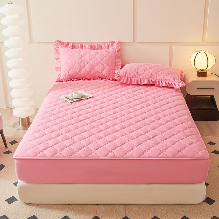 91家纺网 家纺一手货源 找家纺 怡源梦 2025新款蝶恋系列亲肤棉夹棉床笠 粉色