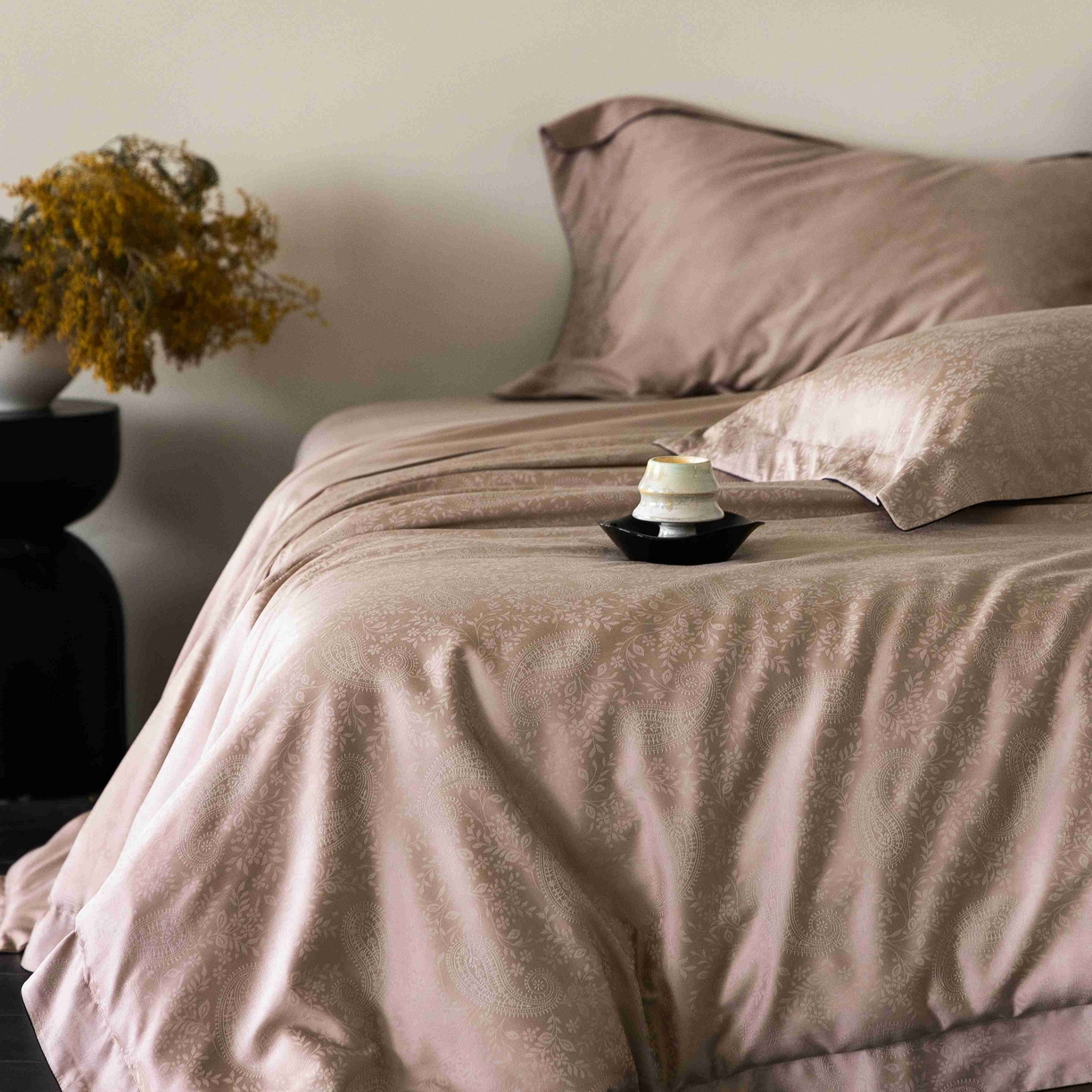 91家纺网 家纺一手货源 找家纺 涞澳家纺 2025新款60支天丝棉提花四件套 海瑟薇-山砚色