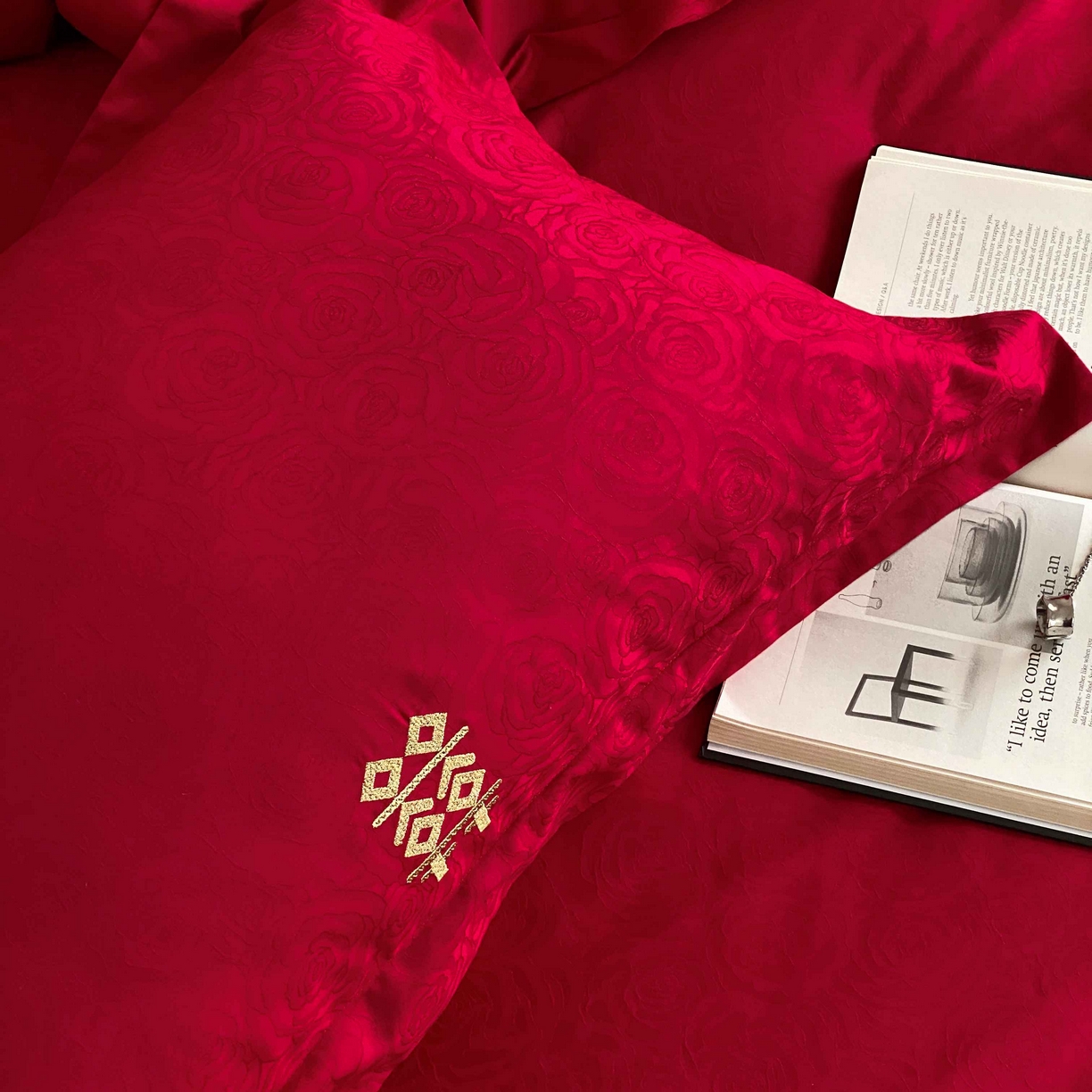 91家纺网 家纺一手货源 找家纺 涞澳家纺 2025新款婚庆款四件套 幸福花海