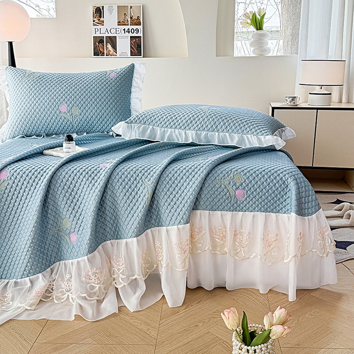 91家纺网 家纺一手货源 找家纺 提花大世界 2025新款A类PE乙纶冰丝凉感三色织550克冰豆豆凉席床裙软凉席 郁金香—PE蓝