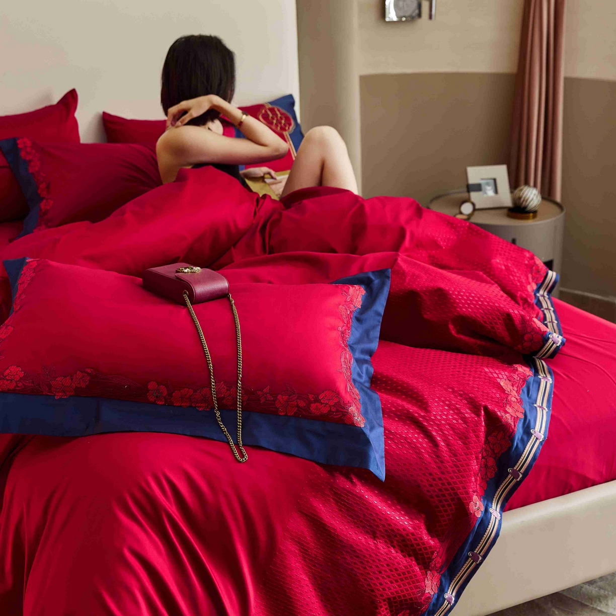 91家纺网 家纺一手货源 找家纺 涞澳家纺 2025新款婚庆款四件套 喜悦花嫁