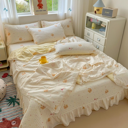 2025新款小清新全棉花边水洗棉夏凉被四件套 甜甜熊