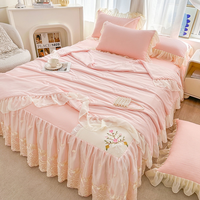 91家纺网 家纺一手货源 找家纺 （总）好儿喜家纺 2025新款春意浓系列床裙凉席四件套