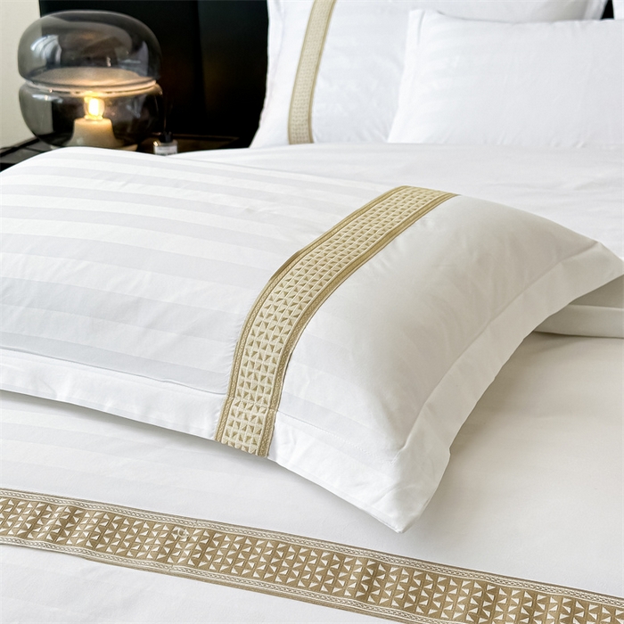 91家纺网 家纺一手货源 找家纺 梦庭帛美 2025新款段条刺绣飞边款四件套 古巴-金