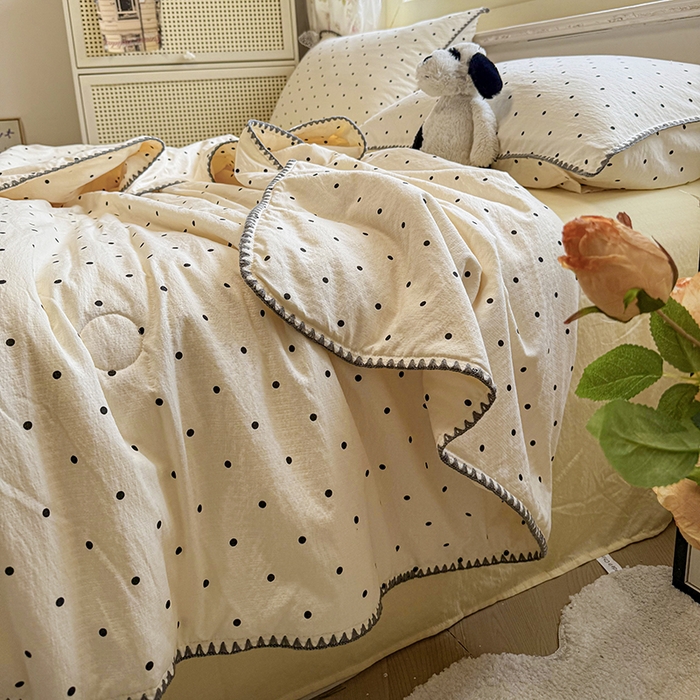 91家纺网 家纺一手货源 找家纺 星巴k家纺 2025新款春夏云感双层纱A类母婴级三角针夏被贝壳边夏凉被贝壳绣【可提供买家秀】 贝壳绣-波点（灰）