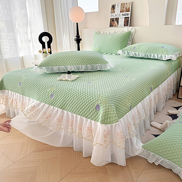 91家纺网 家纺一手货源 找家纺 提花大世界 2025新款A类PE乙纶冰丝凉感三色织550克冰豆豆凉席床裙软凉席 郁金香—PE绿