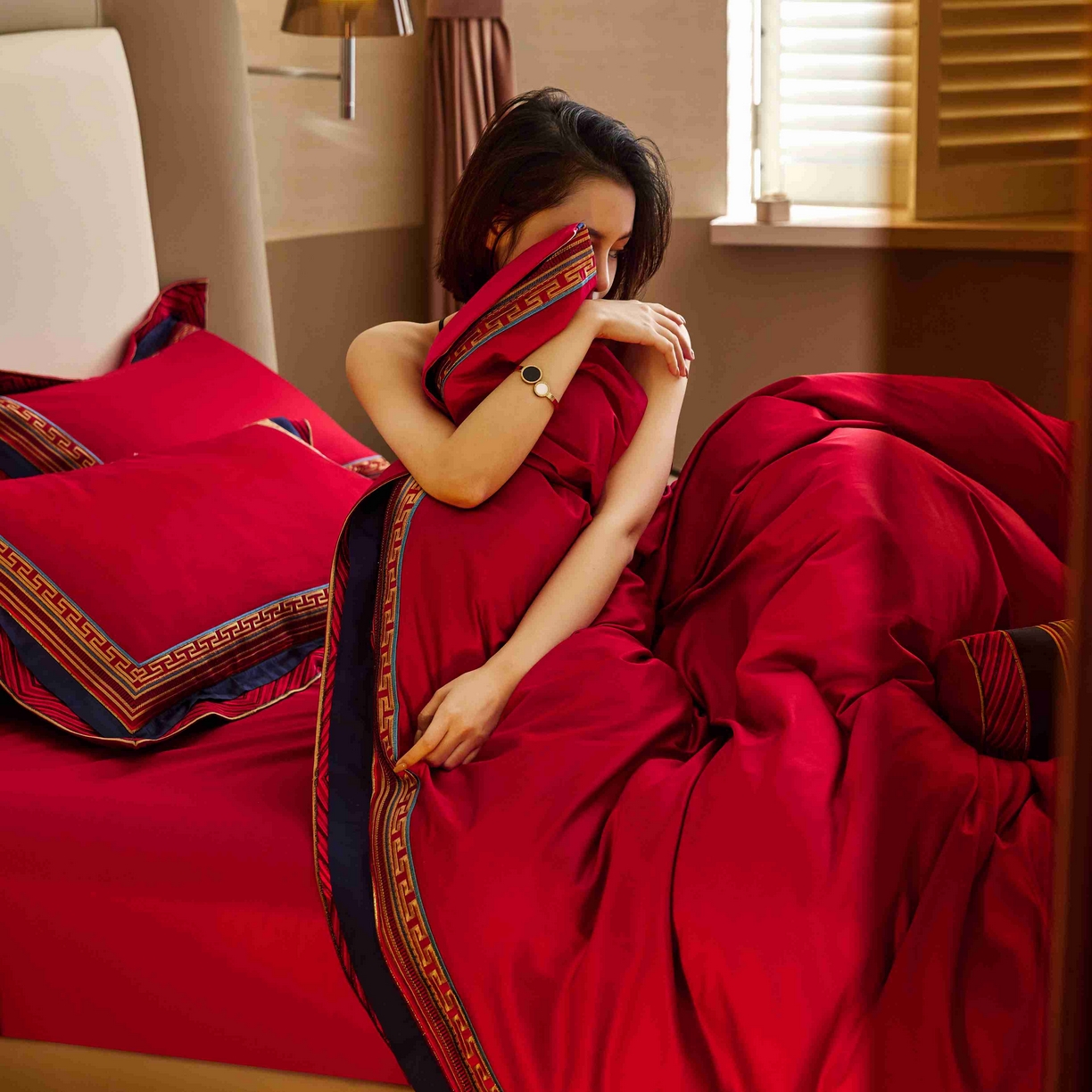 91家纺网 家纺一手货源 找家纺 涞澳家纺 2025新款婚庆款四件套 缘定今生