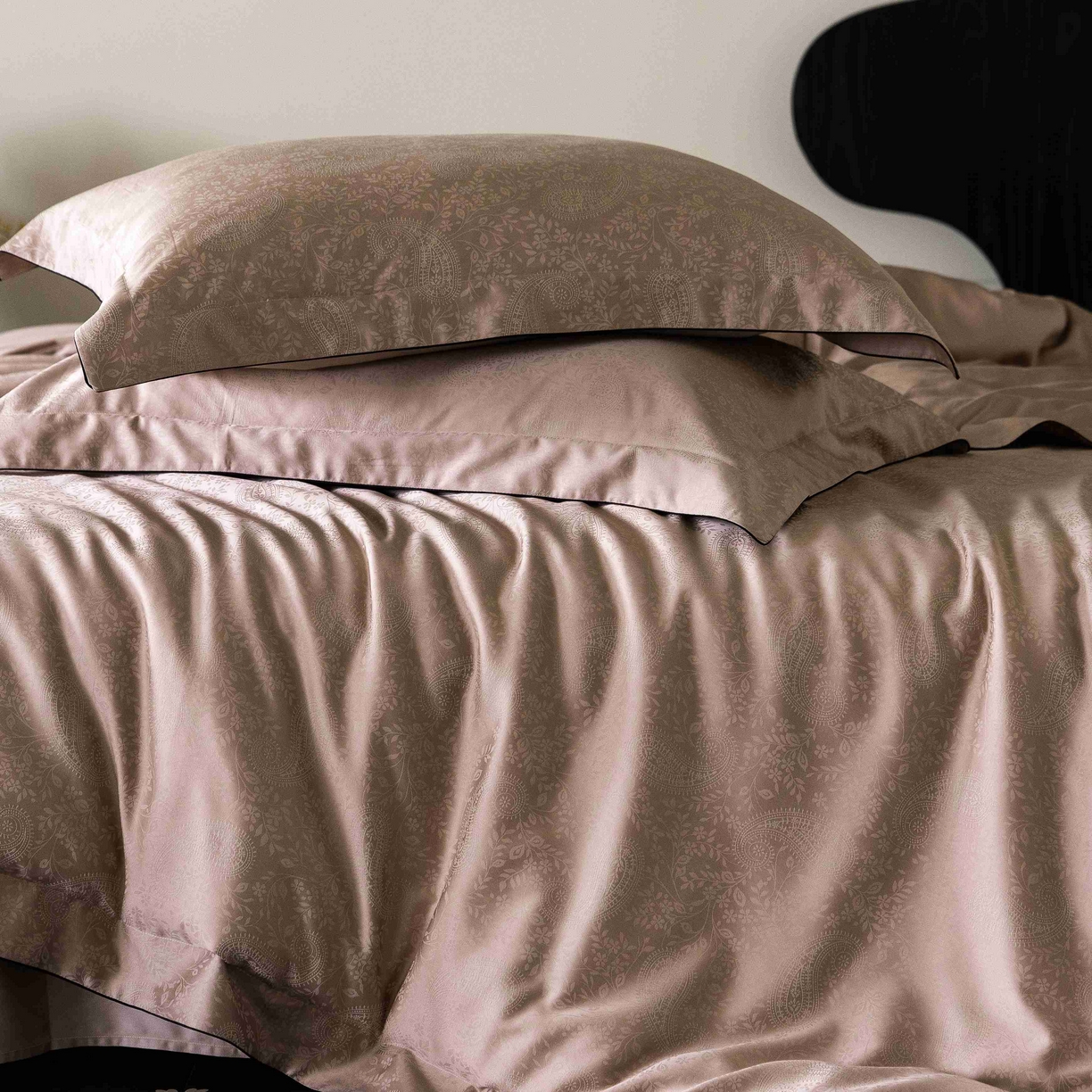 91家纺网 家纺一手货源 找家纺 涞澳家纺 2025新款60支天丝棉提花四件套 海瑟薇-山砚色