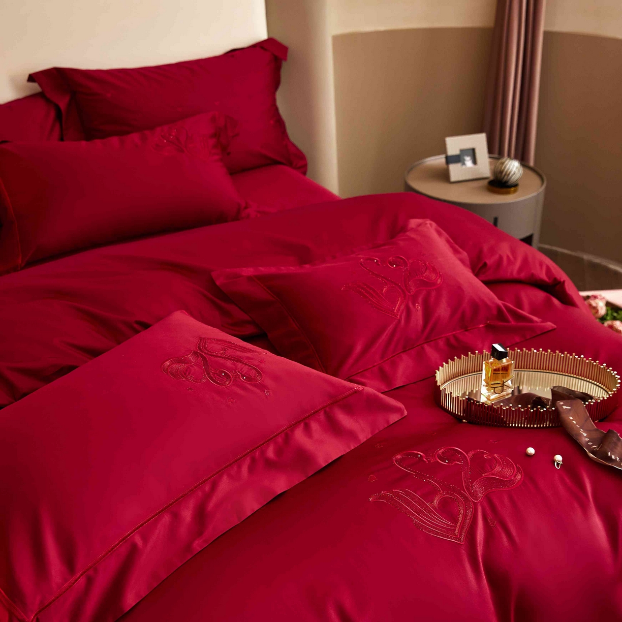 91家纺网 家纺一手货源 找家纺 涞澳家纺 2025新款婚庆款四件套 唯美婚礼