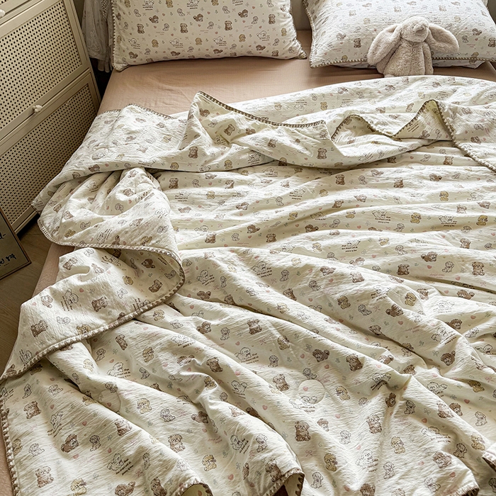 91家纺网 家纺一手货源 找家纺 星巴k家纺 2025新款春夏云感双层纱A类母婴级三角针夏被贝壳边夏凉被贝壳绣【可提供买家秀】 贝壳绣-狗狗日记