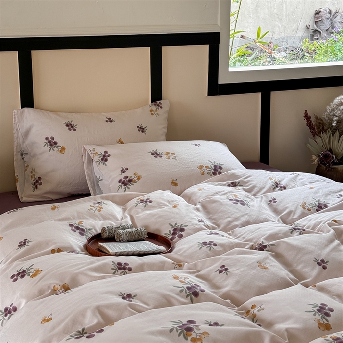 91家纺网 家纺一手货源 找家纺 窝米 2025春季新品全棉双层纱油画风花卉四件套系列（梦境花园、花研巧语） 枇杷园