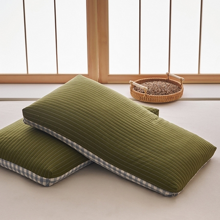 91家纺网 家纺一手货源 找家纺 乐可 2025新款全棉砂洗双面枕 砂洗双面枕L5418绿【单只】