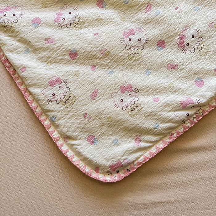 91家纺网 家纺一手货源 找家纺 星巴k家纺 2025新款春夏云感双层纱A类母婴级三角针夏被贝壳边夏凉被贝壳绣【可提供买家秀】贝壳绣-粉色kt猫