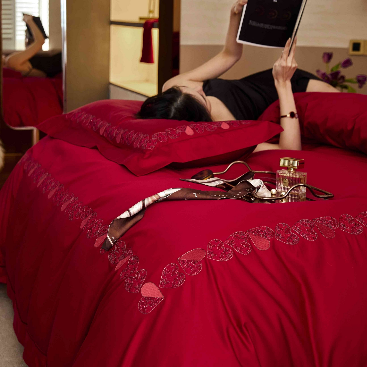 91家纺网 家纺一手货源 找家纺 涞澳家纺 2025新款婚庆款四件套 缘定今生