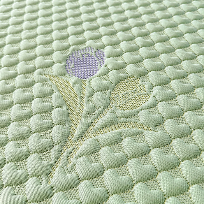 91家纺网 家纺一手货源 找家纺 提花大世界 2025新款A类PE乙纶冰丝凉感三色织550克冰豆豆凉席床裙软凉席 郁金香—PE绿