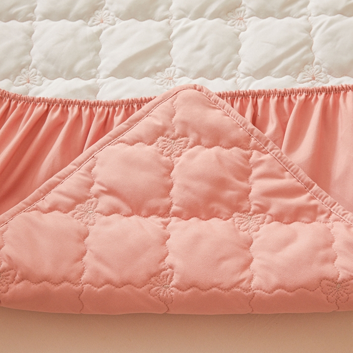 91家纺网 家纺一手货源 找家纺 怡源梦 2025新款蝶恋系列亲肤棉夹棉床笠 豆沙