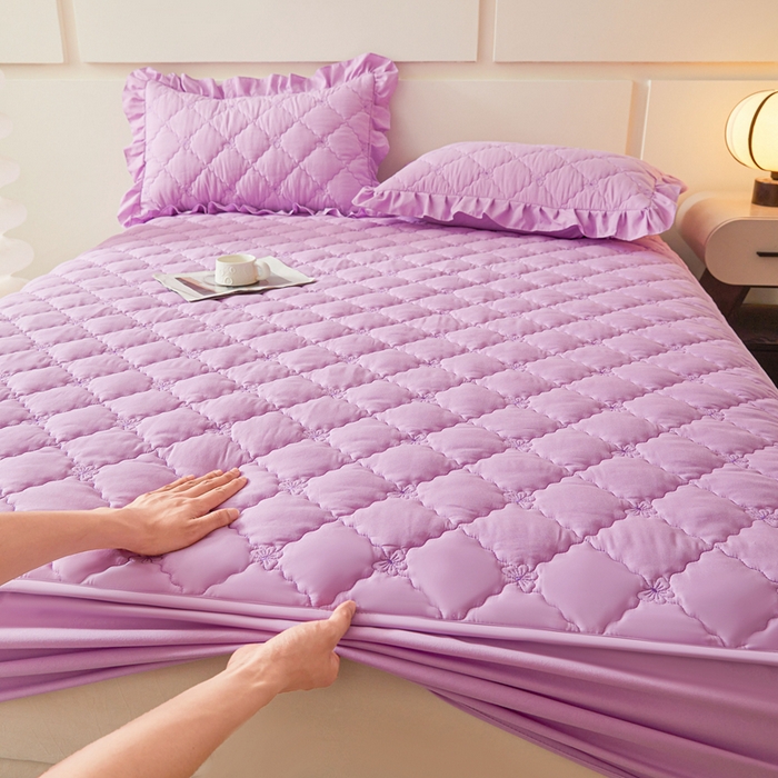 91家纺网 家纺一手货源 找家纺 怡源梦 2025新款蝶恋系列亲肤棉夹棉床笠 紫色