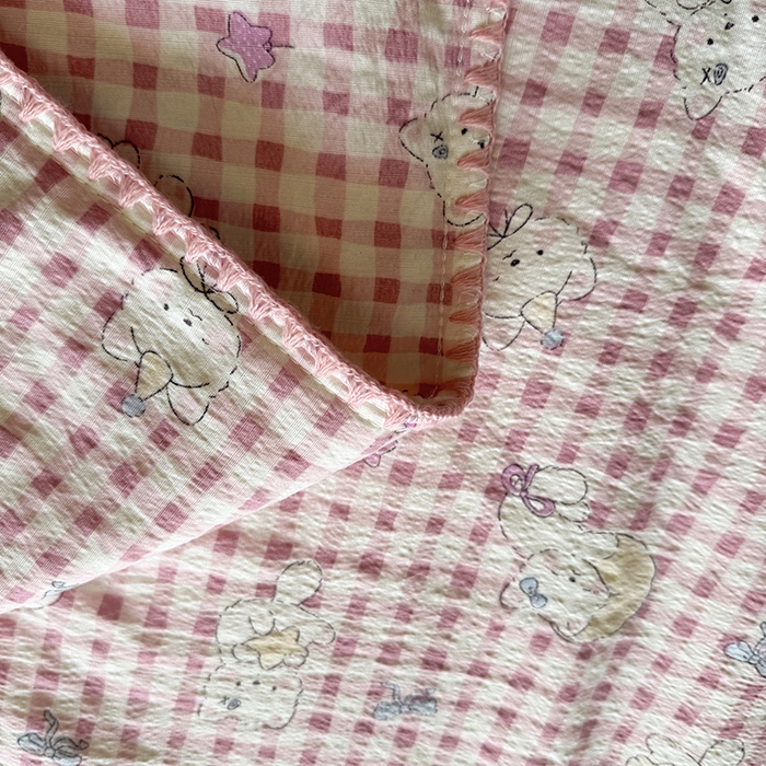 91家纺网 家纺一手货源 找家纺 星巴k家纺 2025新款春夏云感双层纱A类母婴级三角针夏被贝壳边夏凉被贝壳绣【可提供买家秀】 贝壳绣-猫咪晚宴