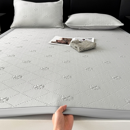 91家纺网 家纺一手货源 找家纺 （总）吉祥家纺 2025新款提花四叶草凉席床席款