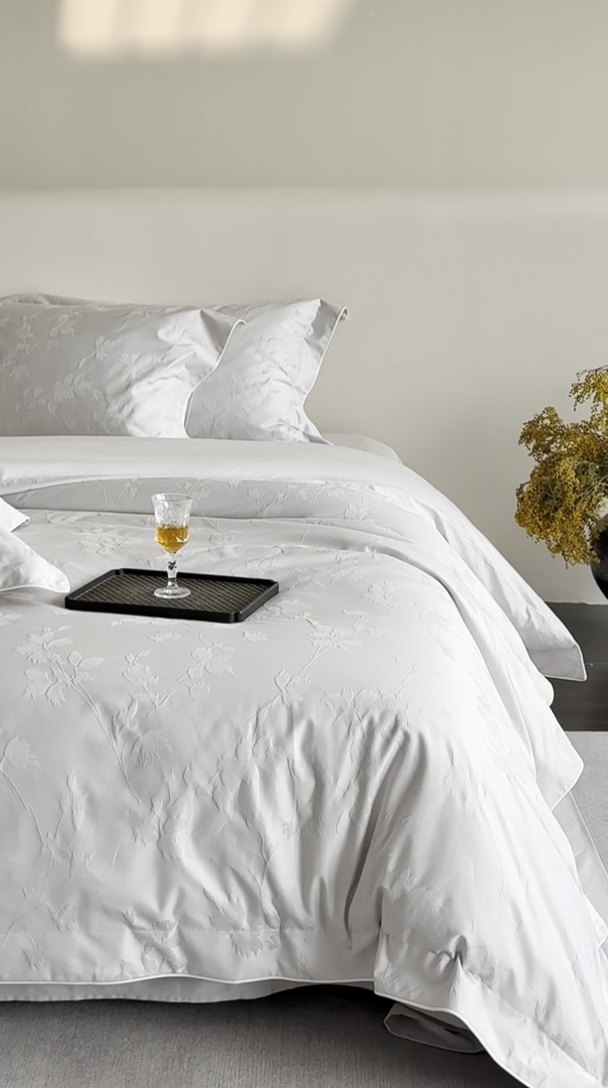 91家纺网 家纺一手货源 找家纺 涞澳家纺 2025新款全棉提花四件套 碧玉-灰白