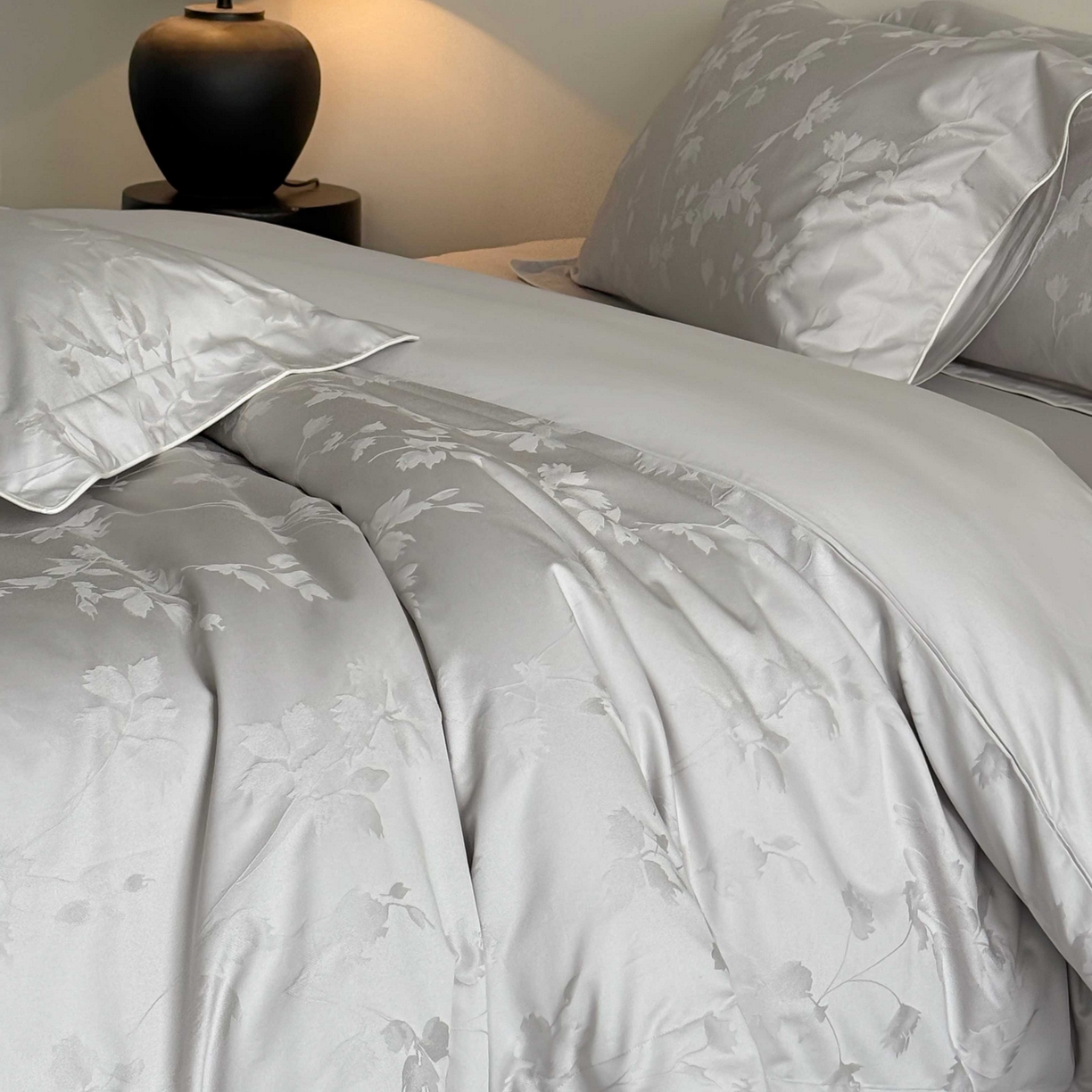 91家纺网 家纺一手货源 找家纺 涞澳家纺 2025新款全棉提花四件套 碧玉-灰白