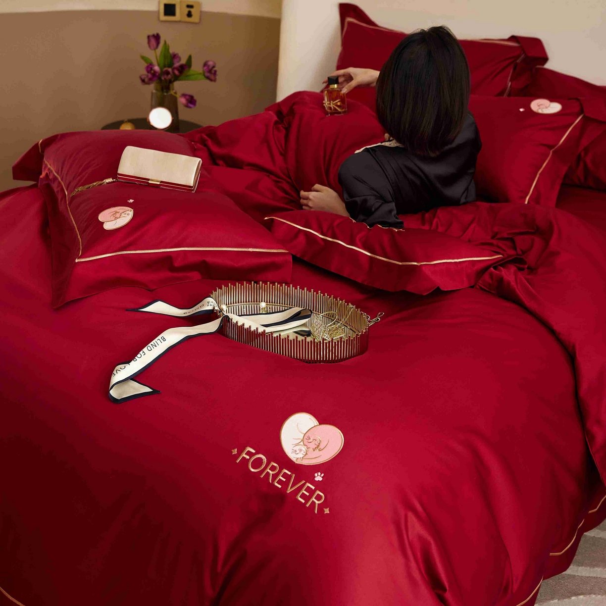 91家纺网 家纺一手货源 找家纺 涞澳家纺 2025新款婚庆款四件套 巴黎之爱