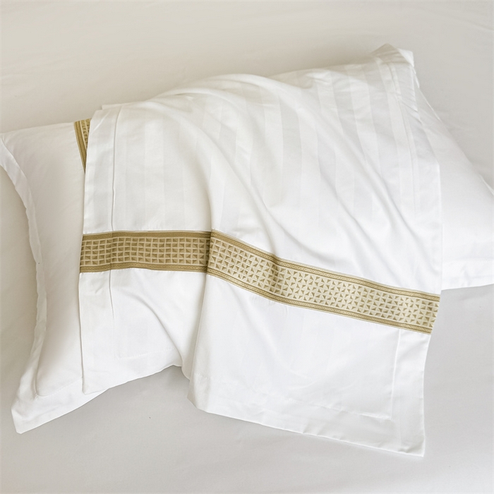 91家纺网 家纺一手货源 找家纺 （总）梦庭帛美 2025新款酒店布草段条刺绣飞边款四件套