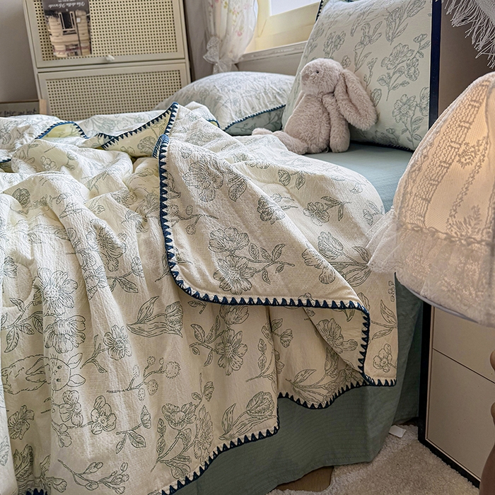 91家纺网 家纺一手货源 找家纺 星巴k家纺 2025新款春夏云感双层纱A类母婴级三角针夏被贝壳边夏凉被贝壳绣【可提供买家秀】 贝壳绣-海像森林