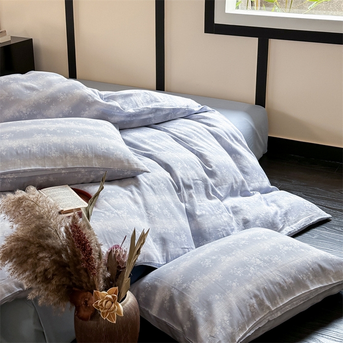 91家纺网 家纺一手货源 找家纺 窝米 2025春季新品全棉双层纱油画风花卉四件套系列（梦境花园、花研巧语） 雾幸