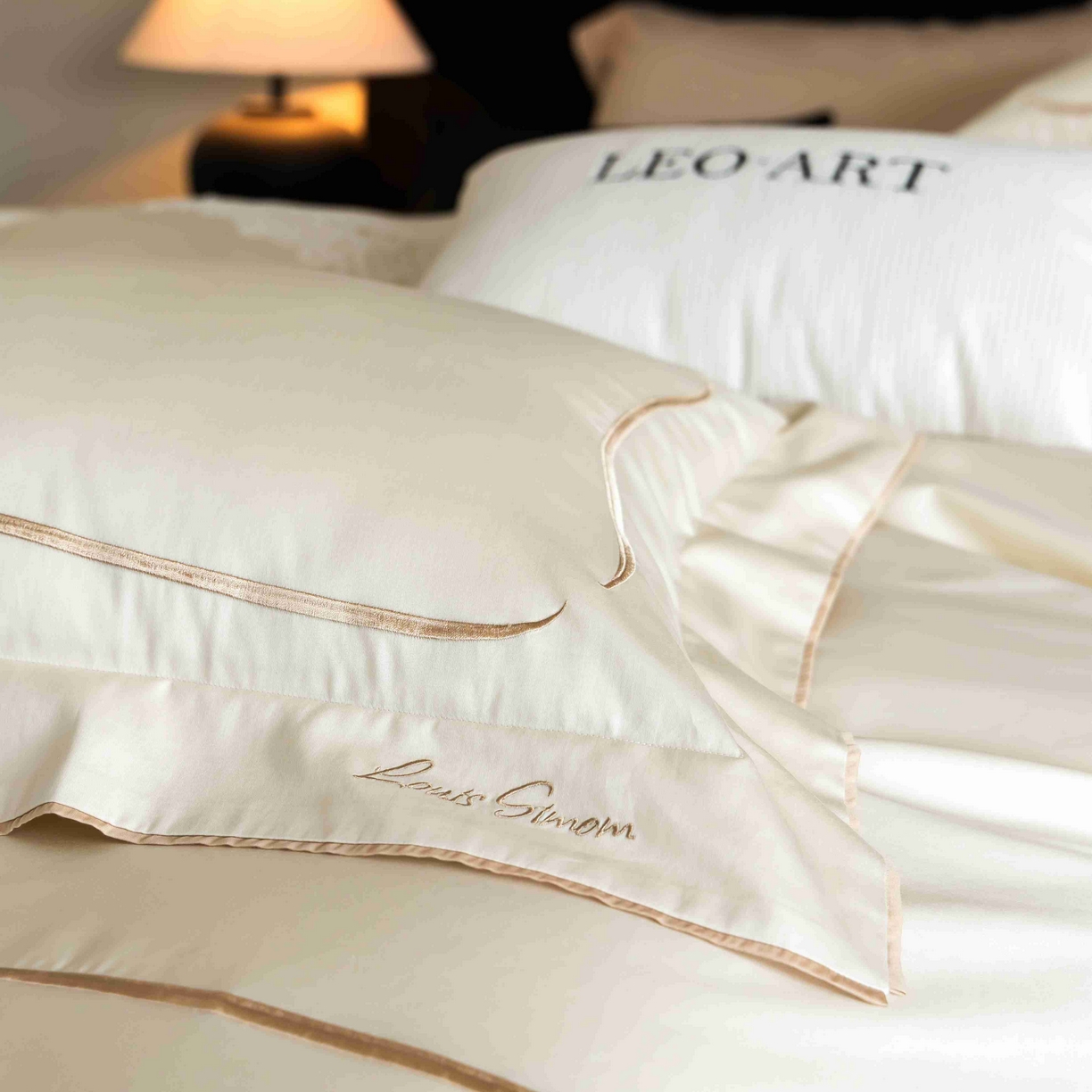 91家纺网 家纺一手货源 找家纺 涞澳家纺 2025新款80S全棉贡缎小蛮腰四件套-浅依 浅依-奶白