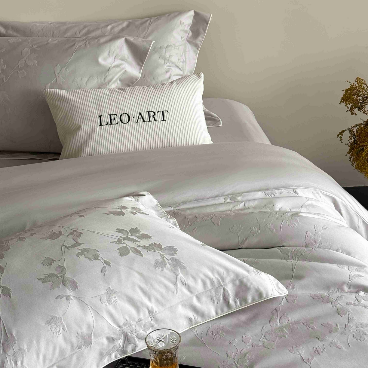 91家纺网 家纺一手货源 找家纺 涞澳家纺 2025新款全棉提花四件套 碧玉-灰白