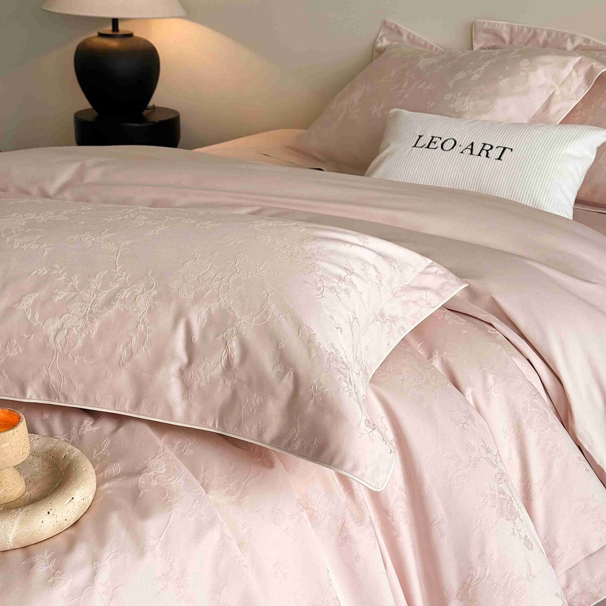 91家纺网 家纺一手货源 找家纺 涞澳家纺 2025新款全棉提花四件套 美玲-贝壳粉 