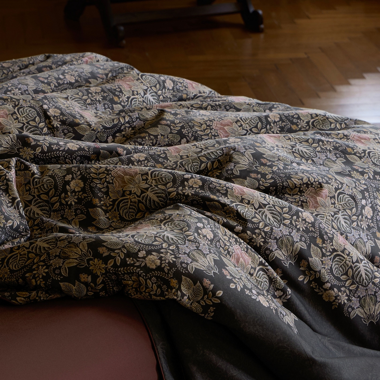 91家纺网 家纺一手货源 找家纺 （总）涞澳家纺 2025新款100支全棉数码印花四件套-云裳羽衣